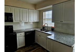 1920 EDGEWOOD DRIVE, LAKELAND, FL 33803 - MLS#MFRL4959916