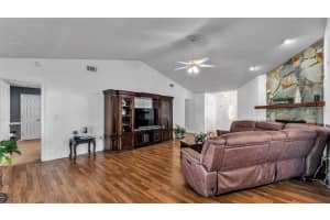 5249 NICHOLS DRIVE, LAKELAND, FL 33812 - MLS#MFRL4959977