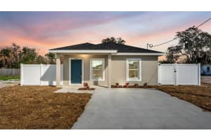 2438 4TH STREET, WINTER HAVEN, FL 33881 - MLS#MFRL4960053