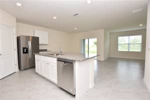 5552 SILTSTONE STREET, LAKELAND, FL 33811 - MLS#MFRL4960090