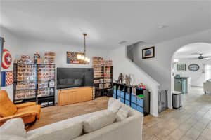 1939 GREENWOOD VALLEY DRIVE, PLANT CITY, FL 33563 - MLS#MFRL4960110