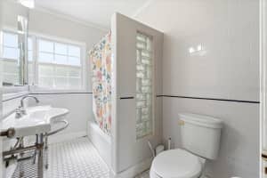 624 AVENUE A NE, WINTER HAVEN, FL 33881 - MLS#MFRL4960120