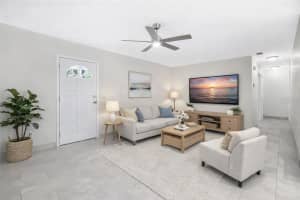 404 LONGFELLOW BOULEVARD, LAKELAND, FL 33801 - MLS#MFRL4960124