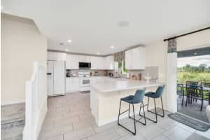 321 PRESERVE POINTE BOULEVARD, DAVENPORT, FL 33837 - MLS#MFRL4960160