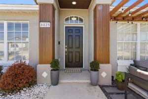 8025 RIDGEGLEN CIR W, LAKELAND, FL 33809 - MLS#MFRL4960223