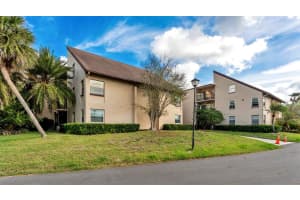 2025 SYLVESTER ROAD, LAKELAND, FL 33803 - MLS#MFRL4960259