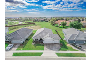 4526 GRANDVIEW GLEN DRIVE, AUBURNDALE, FL 33823 - MLS#MFRL4960262