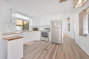 423 MARTIN DRIVE, LAKELAND, FL 33809 - MLS#MFRL4960403