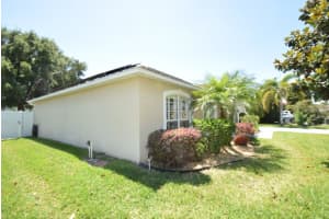 241 PINE SHADOW LANE, AUBURNDALE, FL 33823 - MLS#MFRL4960428