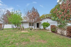 711 W FREDERICK AVE, DUNDEE, FL 33838 - MLS#MFRL4960429