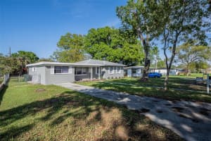 510 CAROLYN DRIVE, LAKELAND, FL 33803 - MLS#MFRL4960453