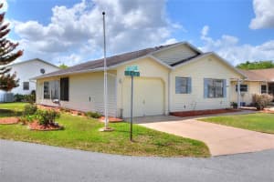 4861 SQUIRE HOLLOW DR, LAKELAND, FL 33801 - MLS#MFRL4960458