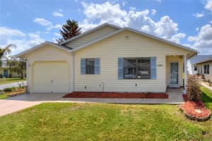 4861 SQUIRE HOLLOW DR, LAKELAND, FL 33801 - MLS#MFRL4960458