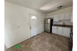 7921 LAKESHORE DRIVE, TAMPA, FL 33604 - MLS#MFRL4960530