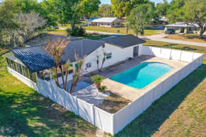 4006 HOLLYHEAD CIRCLE, LAKELAND, FL 33811 - MLS#MFRL4960560