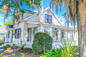 325 JOHNSON AVENUE, LAKE WALES, FL 33853 - MLS#MFRL4960580