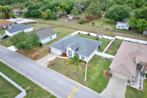 321 MAJESTIC GARDENS DRIVE, WINTER HAVEN, FL 33880 - MLS#MFRL4960597