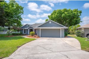 5711 MANCHESTER DRIVE, LAKELAND, FL 33810 - MLS#MFRL4960631