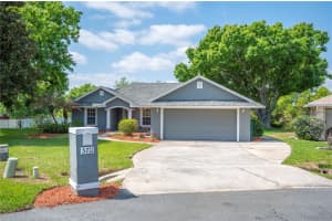 5711 MANCHESTER DRIVE, LAKELAND, FL 33810 - MLS#MFRL4960631