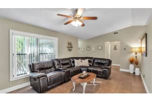 804 SCOTT LAKE VILLAGE, LAKELAND, FL 33813 - MLS#MFRL4960654