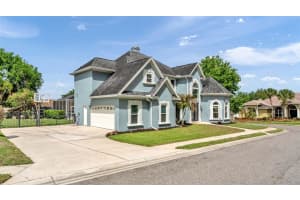 2542 CREWS LAKE HILLS LOOP, LAKELAND, FL 33813 - MLS#MFRL4960659