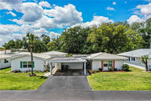 652 COTTAGE LANE, LAKELAND, FL 33803 - MLS#MFRL4960695