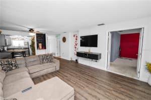 404 COUNTRY LANE, WINTER HAVEN, FL 33881 - MLS#MFRL4960788