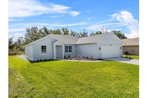 4502 FAIRWAY OAKS DRIVE, MULBERRY, FL 33860 - MLS#MFRL4960853