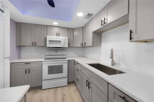 3100 HARBOR BOULEVARD, PORT CHARLOTTE, FL 33952 - MLS#MFRL4960886