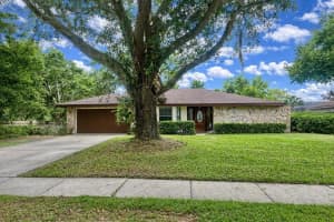 232 COLLEGE GROVE CIRCLE, WINTER HAVEN, FL 33881 - MLS#MFRL4960890