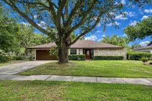 232 COLLEGE GROVE CIRCLE, WINTER HAVEN, FL 33881 - MLS#MFRL4960890