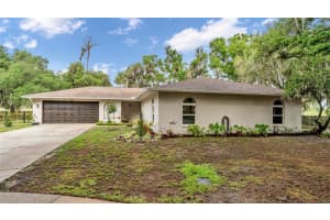135 COUNTRY CLUB LANE, MULBERRY, FL 33860 - MLS#MFRL4960923