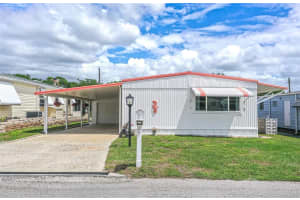 1818 BLUE LAKE DRIVE, LAKELAND, FL 33801 - MLS#MFRL4960930