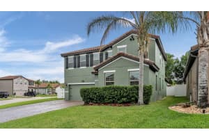 2250 BELLA LUNA CIRCLE, LAKELAND, FL 33810 - MLS#MFRL4960933