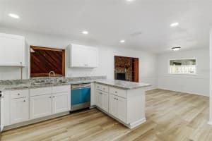 2117 HIGH POINT AVENUE, WINTER HAVEN, FL 33880 - MLS#MFRL4960940
