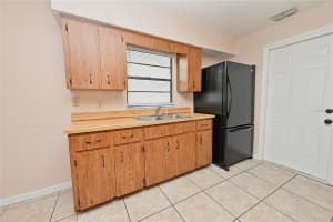 1018 SUNSHINE WAY, WINTER HAVEN, FL 33880 - MLS#MFRL4960999