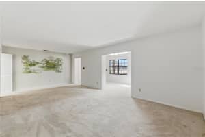 960 WEDGEWOOD DRIVE, WINTER HAVEN, FL 33880 - MLS#MFRL4961033