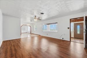 1206 LAKE PARKER DRIVE, LAKELAND, FL 33805 - MLS#MFRL4961071