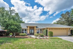 708 HUNTERS RUN BOULEVARD, LAKELAND, FL 33809 - MLS#MFRL4961072
