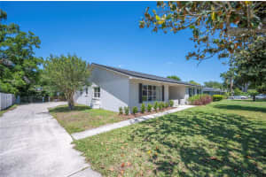 1308 GLENFORD LANE, LAKELAND, FL 33813 - MLS#MFRL4961137