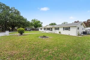 6227 SOMERSET DR E DRIVE, LAKELAND, FL 33813 - MLS#MFRL4961144