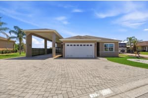 572 Meandering Way, POLK CITY