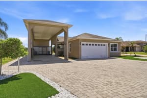 572 MEANDERING WAY, POLK CITY, FL 33868 - MLS#MFRL4961167