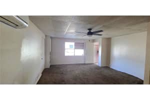 205 DIXIE HIGHWAY, AUBURNDALE, FL 33823 - MLS#MFRL4961211