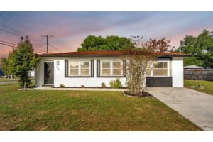 230 Palm Ave, AUBURNDALE