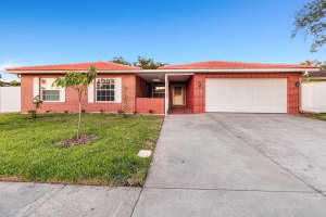 1929 Valencia Way, CLEARWATER