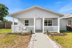 608 Pineville Ln, LAKELAND