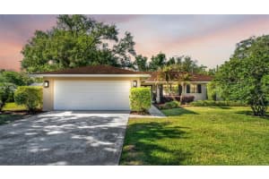 1021 Dolly Ln, LAKELAND