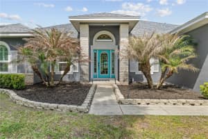 1095 LAKE HAMILTON DRIVE, WINTER HAVEN, FL 33881 - MLS#MFRL4961524