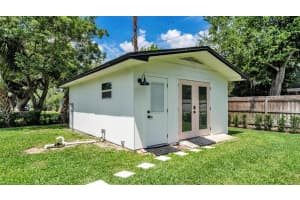 4216 FOREST HILLS DRIVE, LAKELAND, FL 33813 - MLS#MFRL4961534